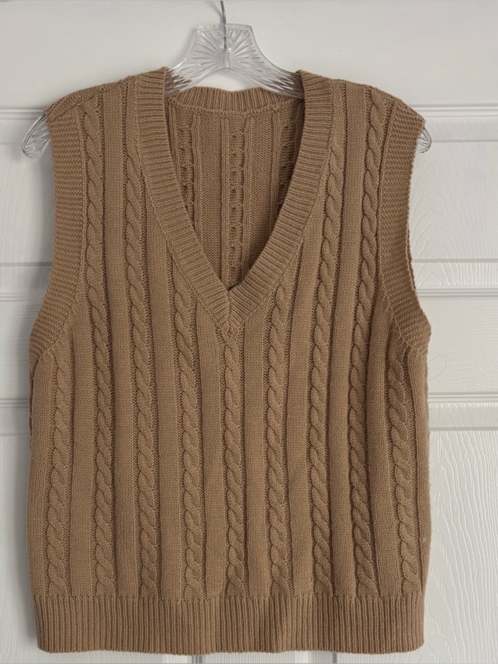 SHEIN Women’s  Cable Knit V-Neck Sweater Vest Camel, Size S